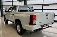 Mitsubishi L 200 Invite
