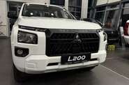 Mitsubishi L 200 Invite