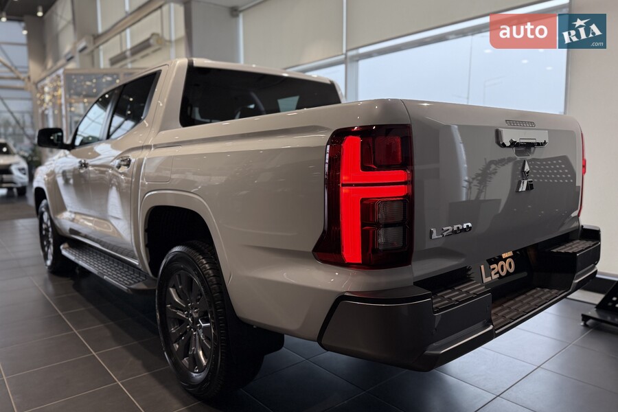 Mitsubishi L 200 - фото 6
