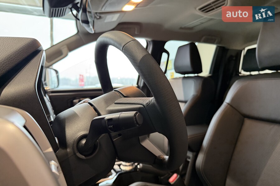 Mitsubishi L 200 - фото 16