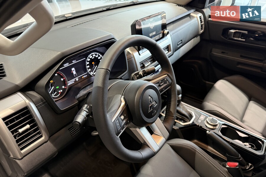 Mitsubishi L 200 - фото 17