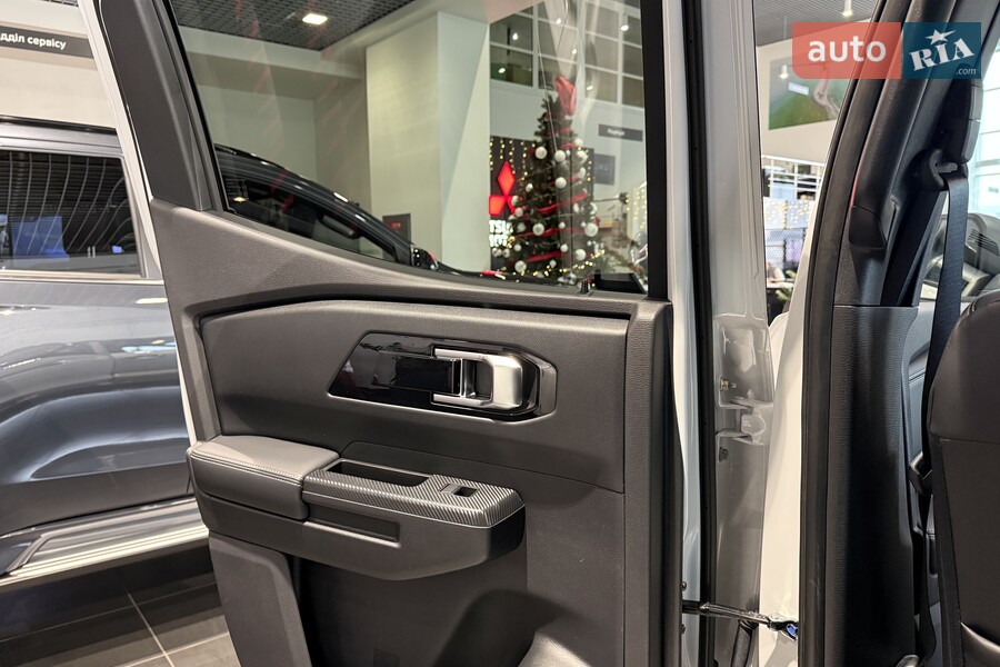 Mitsubishi L 200 - фото 22