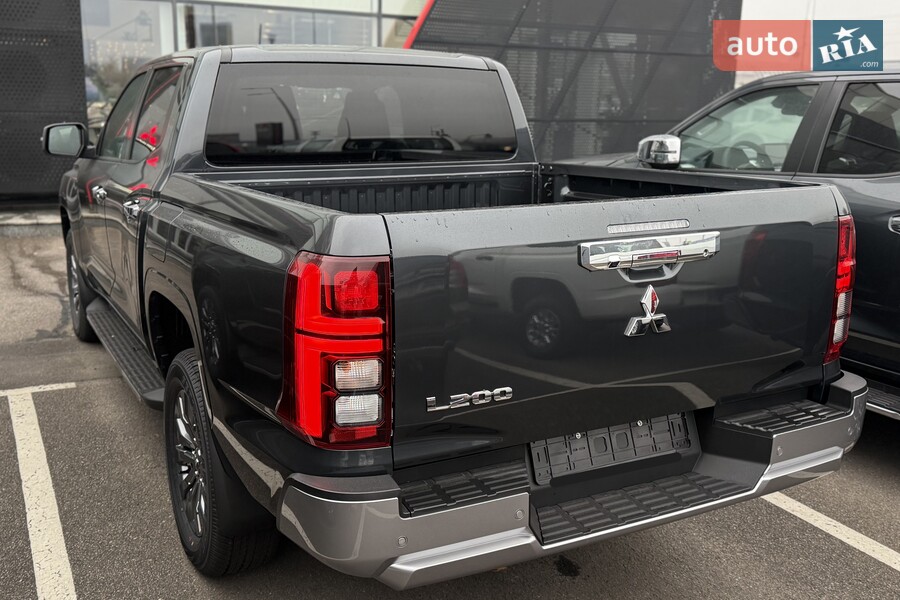 Mitsubishi L 200 - фото 6