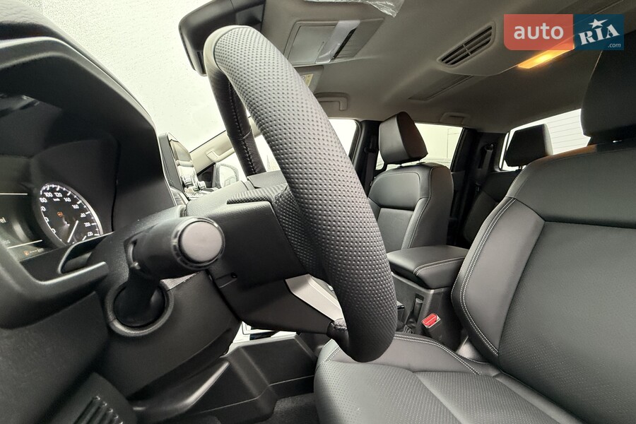 Mitsubishi L 200 - фото 13