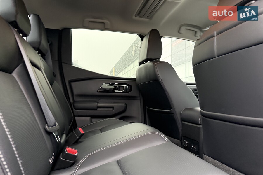 Mitsubishi L 200 - фото 17