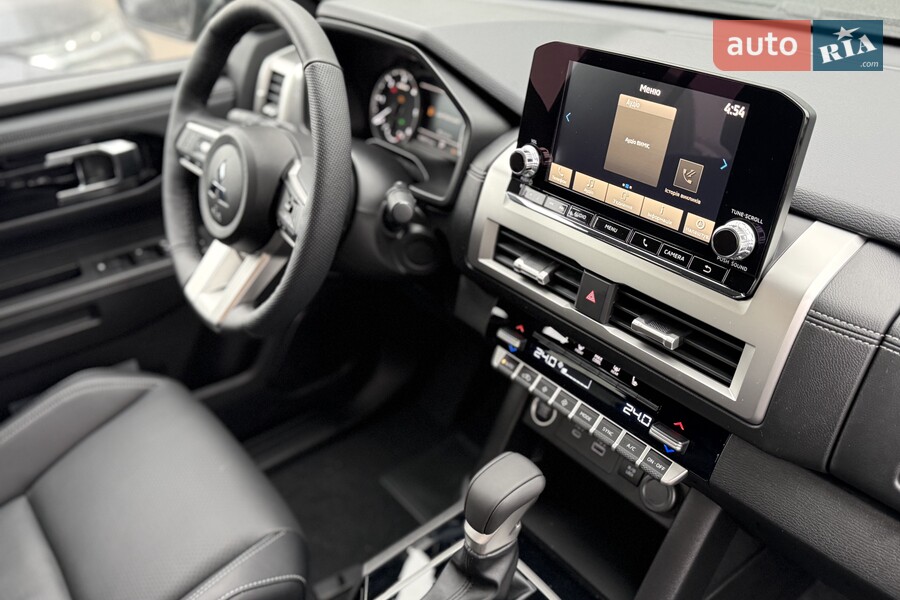 Mitsubishi L 200 - фото 18