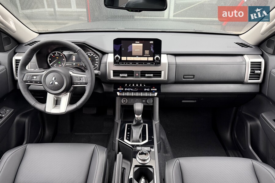 Mitsubishi L 200 - фото 23