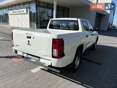 Новый Mitsubishi L 200 2025 - фото 3