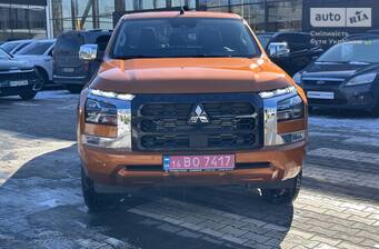 Mitsubishi L 200 2.4 DI-D AT (204 к.с.) 4WD 2025