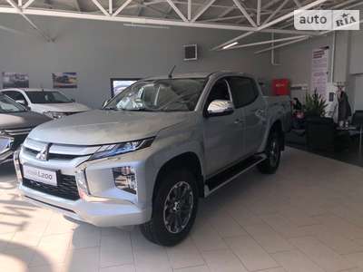 Mitsubishi L 200 Intense 2.4 DI-D MT (154 к.с.) 4WD 2023