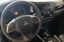 Mitsubishi Outlander Inform