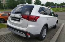 Mitsubishi Outlander Invite