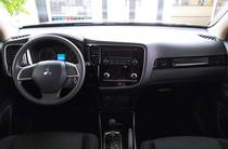 Mitsubishi Outlander Inform