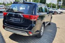 Mitsubishi Outlander Inform