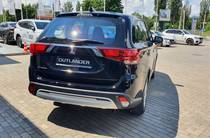 Mitsubishi Outlander Inform