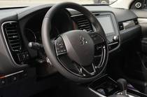 Mitsubishi Outlander Ultimate