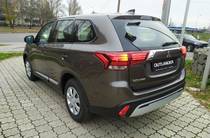 Mitsubishi Outlander Inform