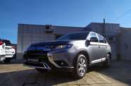 Mitsubishi Outlander Invite