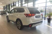 Mitsubishi Outlander Ultimate