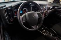 Mitsubishi Outlander Inform