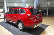 Mitsubishi Outlander Inform