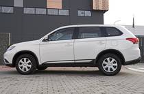 Mitsubishi Outlander Inform