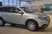 Mitsubishi Outlander Invite