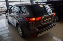 Mitsubishi Outlander Invite