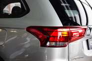 Mitsubishi Outlander Inform