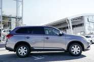 Mitsubishi Outlander Inform