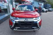 Mitsubishi Outlander Invite