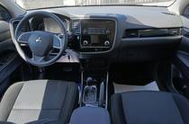 Mitsubishi Outlander Inform