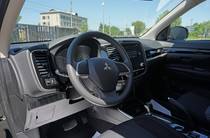 Mitsubishi Outlander Inform