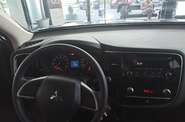 Mitsubishi Outlander Inform