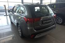 Mitsubishi Outlander Inform