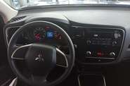 Mitsubishi Outlander Inform