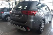 Mitsubishi Outlander Inform