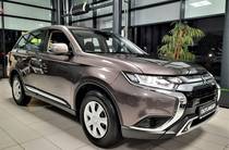 Mitsubishi Outlander Inform