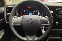 Mitsubishi Outlander Inform