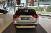 Mitsubishi Outlander Inform