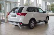 Mitsubishi Outlander Inform