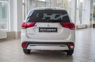 Mitsubishi Outlander Inform