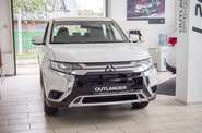 Mitsubishi Outlander Inform