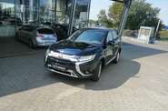 Mitsubishi Outlander Invite