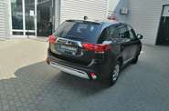 Mitsubishi Outlander Invite