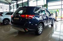 Mitsubishi Outlander Inform