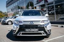 Mitsubishi Outlander Invite