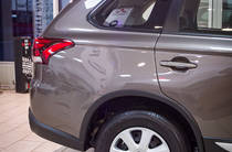 Mitsubishi Outlander Inform