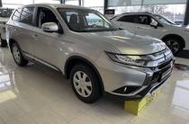 Mitsubishi Outlander Invite