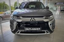 Mitsubishi Outlander Invite